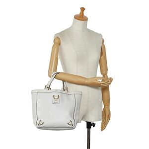 Auténtic GUCCI Elegant White Leather Tote Bag